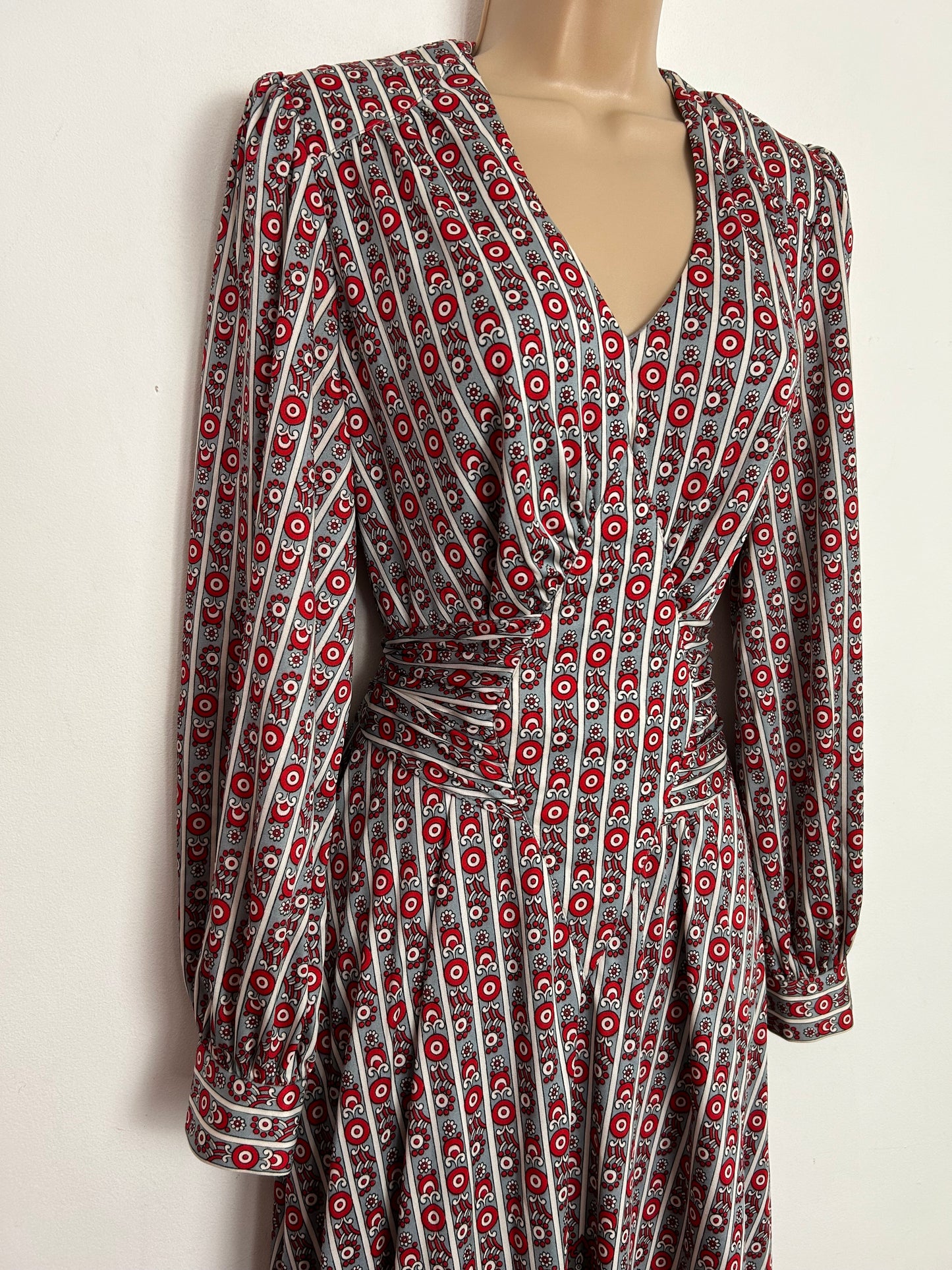 Vintage 1970s UK Size 12 VERA MONT PARIS Grey Red & White Floral & Tassel Print Long Sleeve Tie Back Maxi Dress