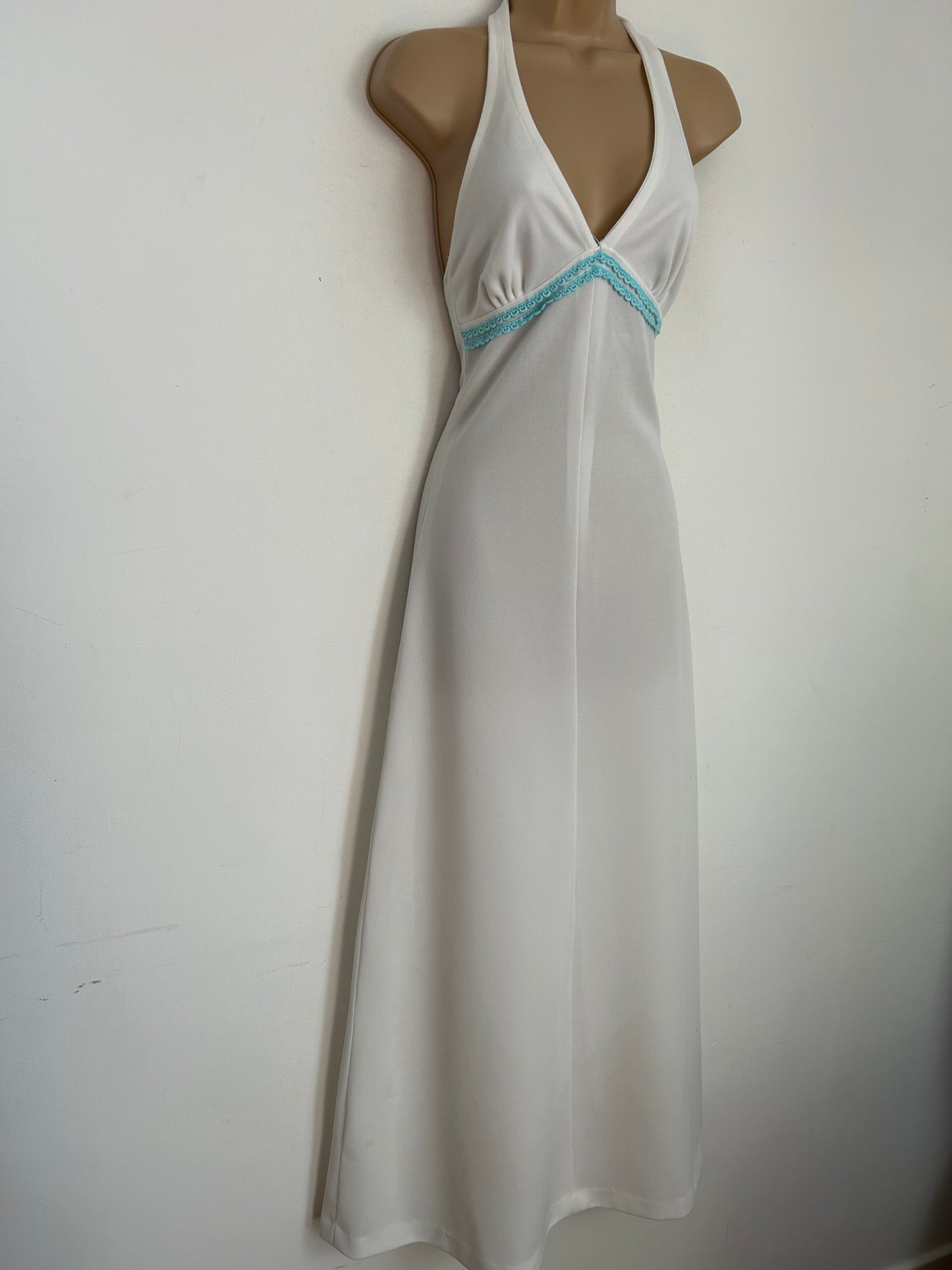 Vintage 1970s BARRY ARTIST UK Size 6 White Blue Trim Halterneck Summer Boho Maxi Dress