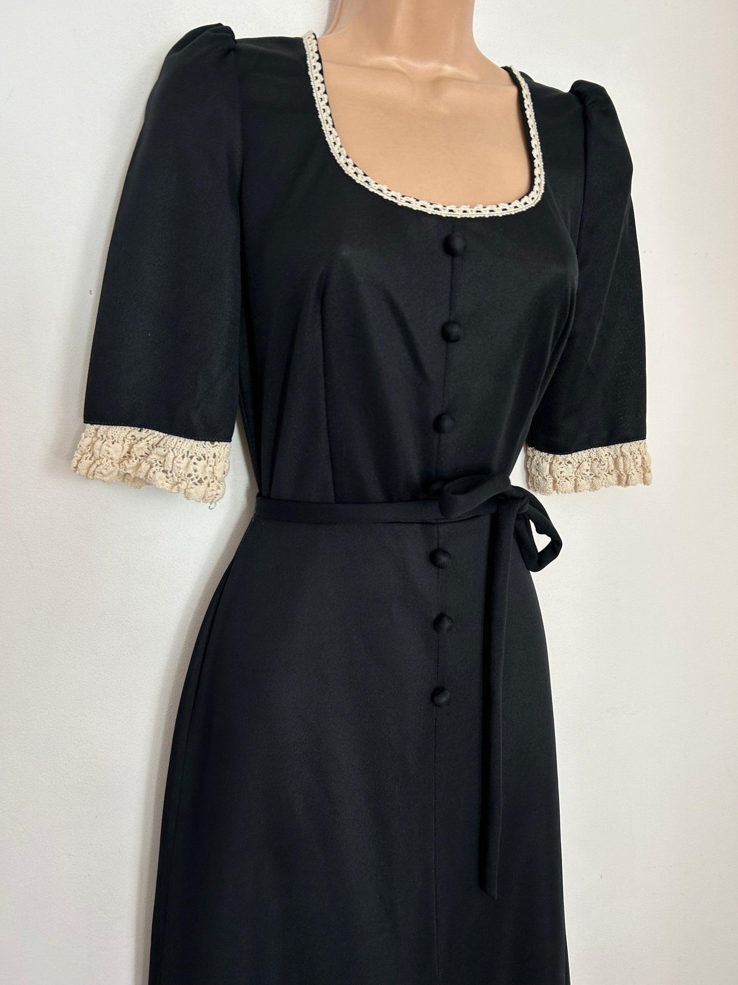 Vintage 1970s UK Size 8-10 Black & Cream Lace Trim Short Sleeve Prairie Boho Maxi Dress