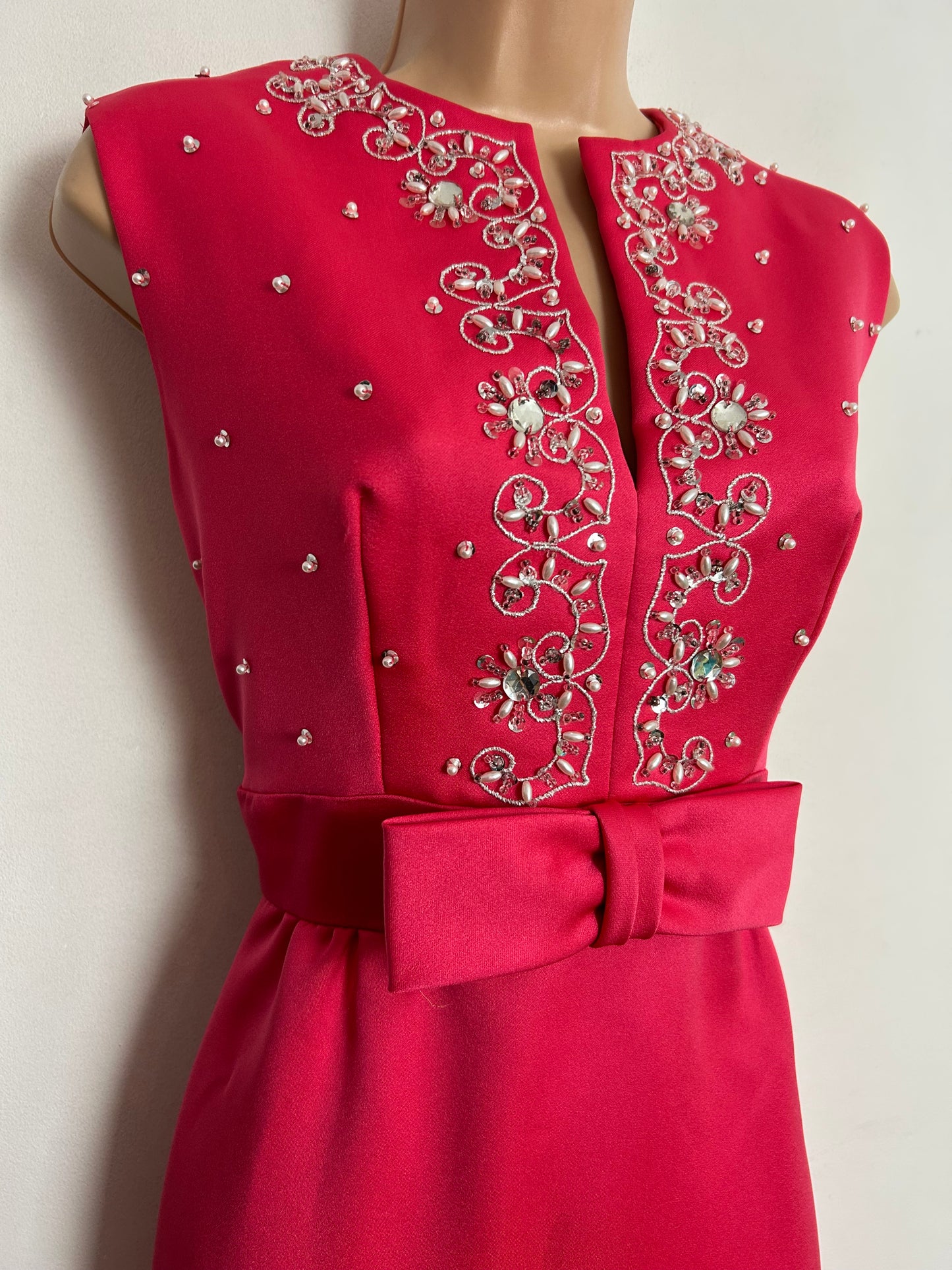 Vintage 1960s UK Size 10 Beautiful Hot Pink Satin Acetate Embellished Bow Detail Special Occasion Gown/Dress