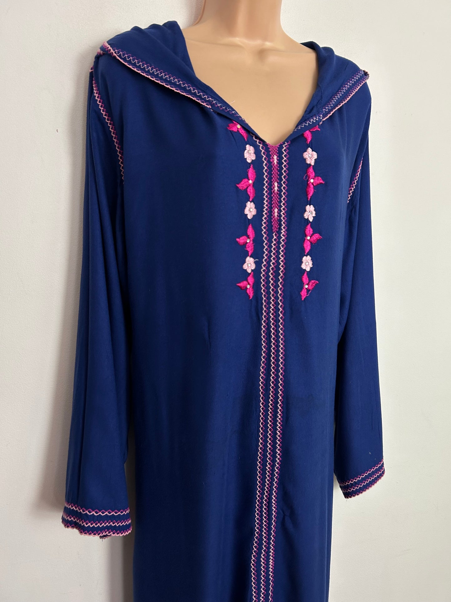 Vintage Free Size Up To Size 20-22 Navy Blue Pink Stich & Embroidered Detail Moroccan Hooded Abaya Kaftan