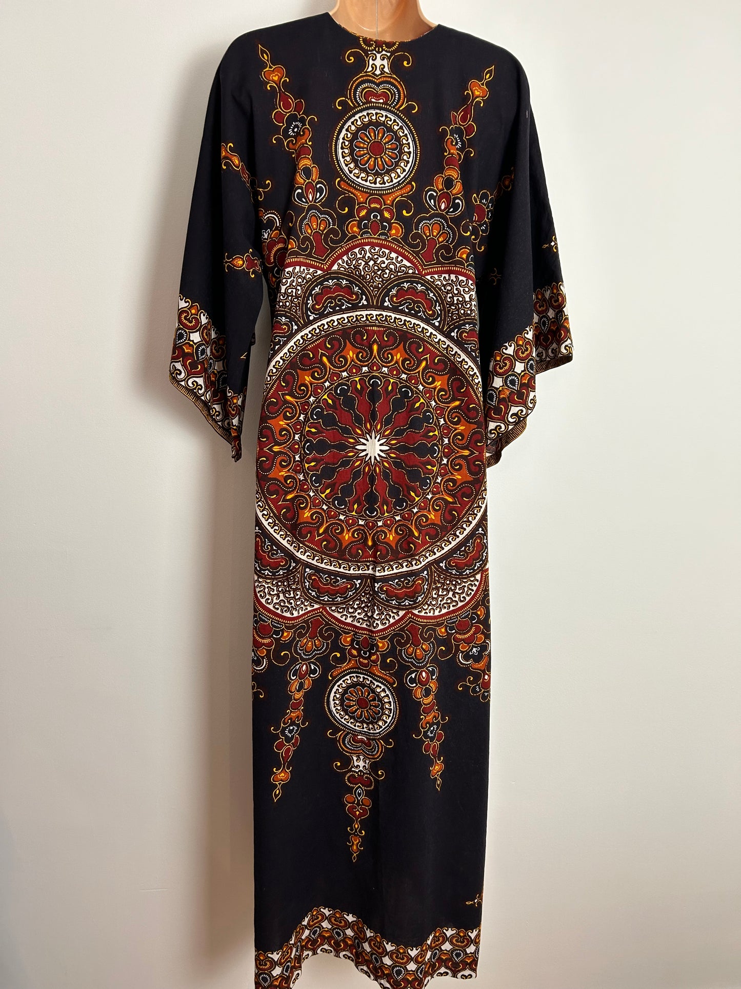 Vintage 1970s Approx UK Size 12 JONELLE (John Lewis) Black Batik Print Cotton Kaftan