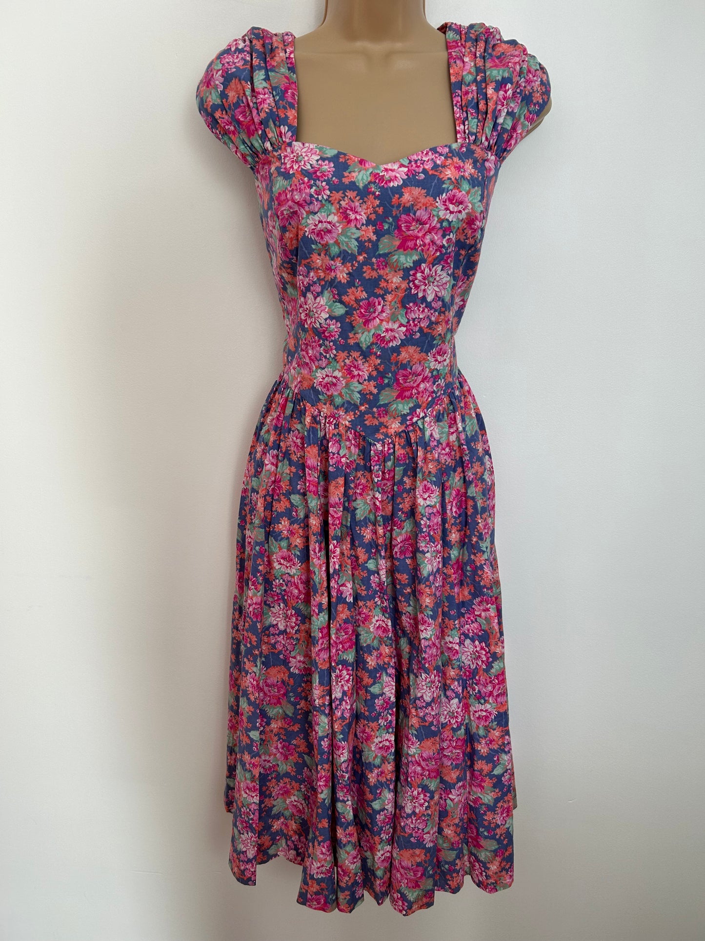 Vintage 1980s LAURA ASHLEY UK Size 10 (Lablled UK Size 14) Pink Blue & Coral Floral Print Cotton Summer Dress