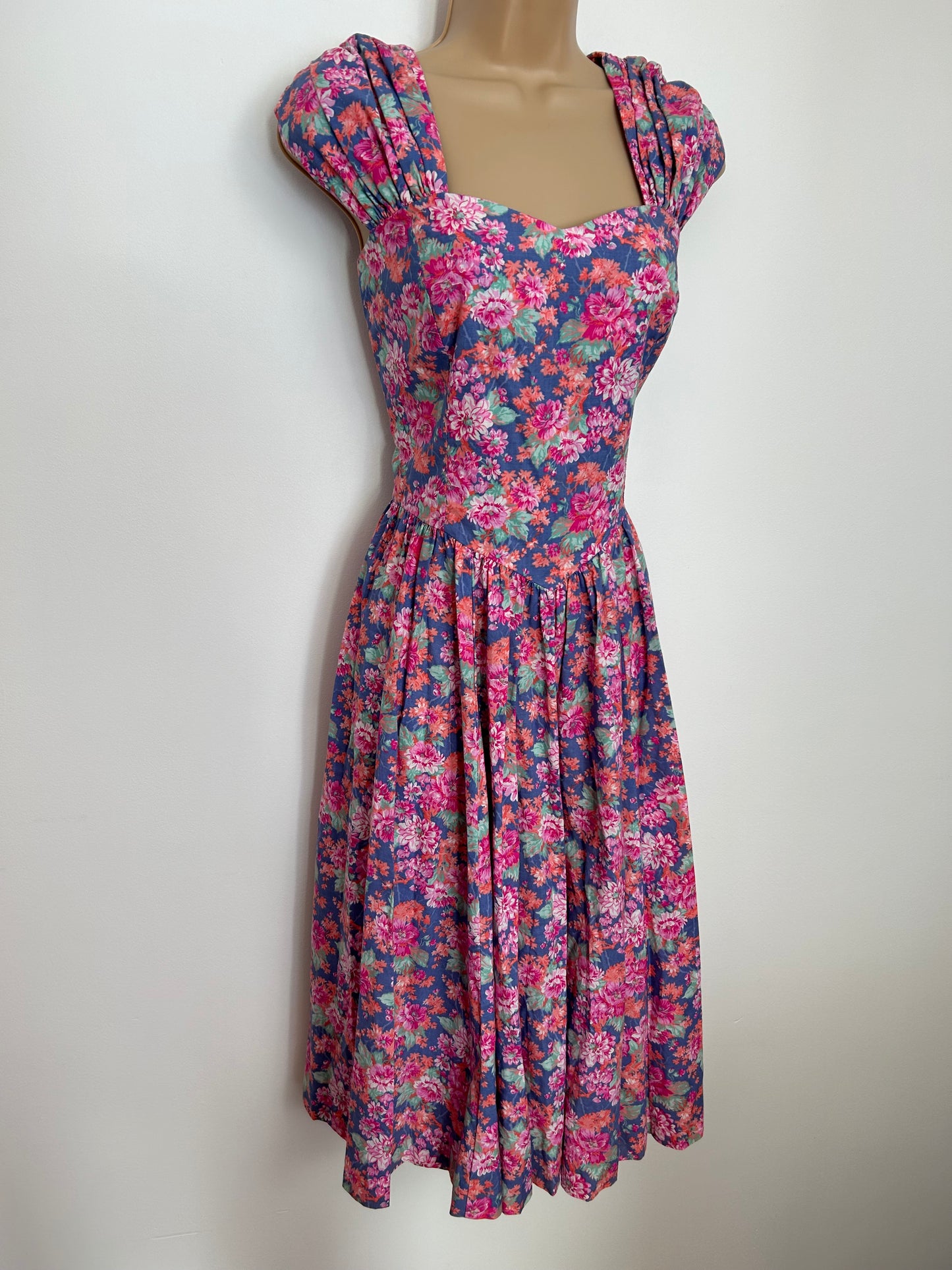 Vintage 1980s LAURA ASHLEY UK Size 10 (Lablled UK Size 14) Pink Blue & Coral Floral Print Cotton Summer Dress