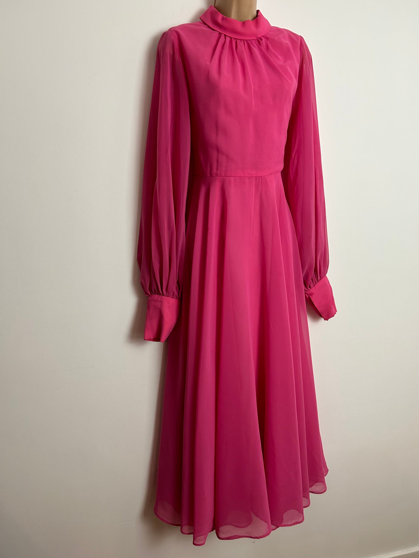 Vintage 1970s ALEXANDER CLARE UK Size 6-8 Candy Pink Chiffon Long Sleeve Occasion Maxi Dress