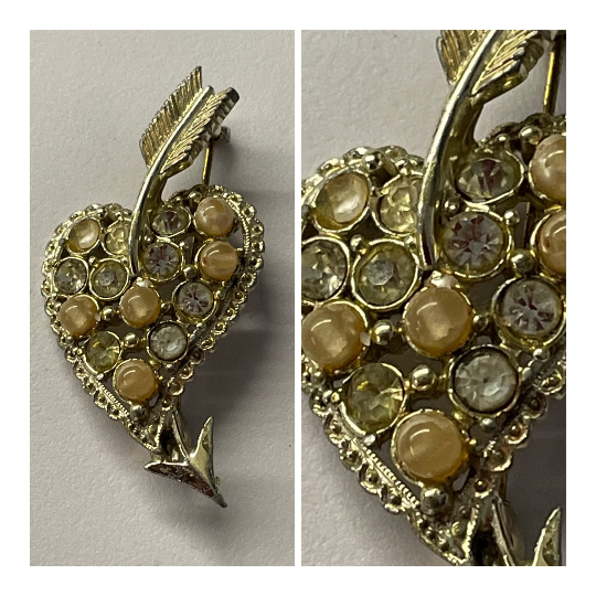 Vintage 1960s Gold Tone Diamante & Faux Pearl Set Heart With Arrow Sweetheart Pin Brooch