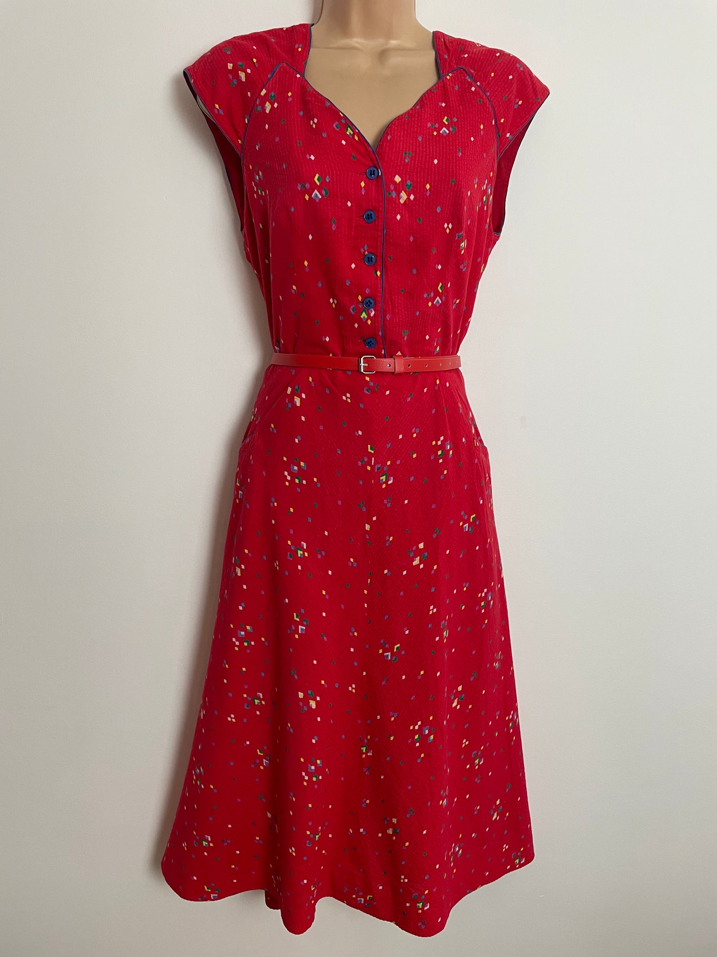 Vintage Early 1980s BETTY BARCLAY UK Size 12 Red Diamond Print Cotton Belted Cap Sleeve Day Dress