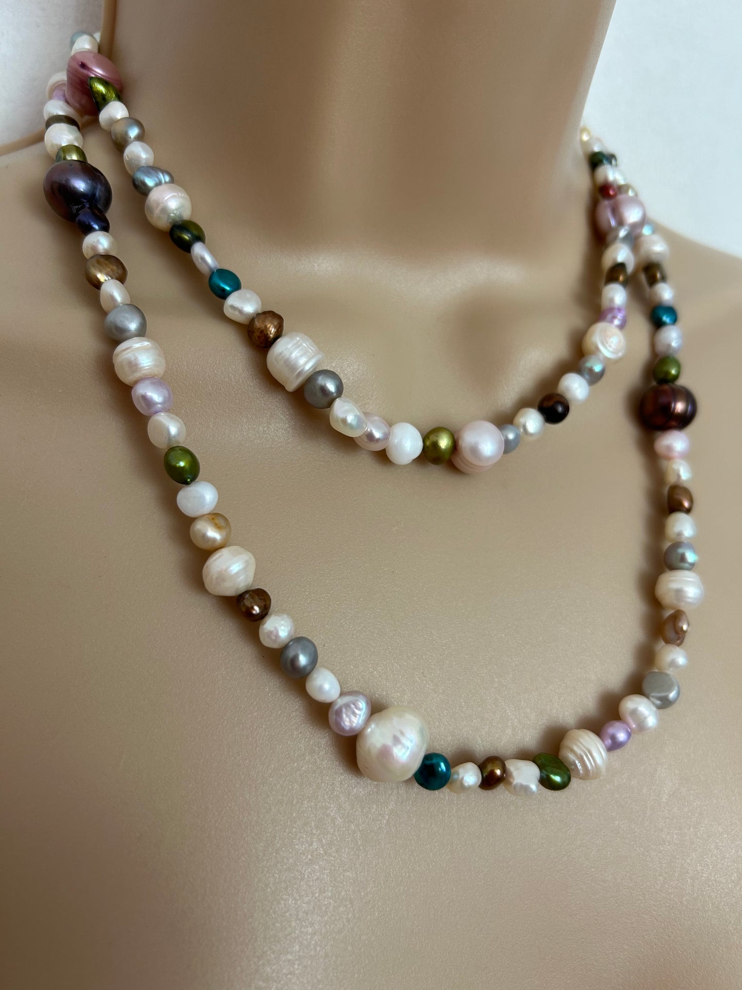 Gemoporia TGGC Gorgeous Freshwater Multicolour And White Freshwater Pearl Single Strand Necklace