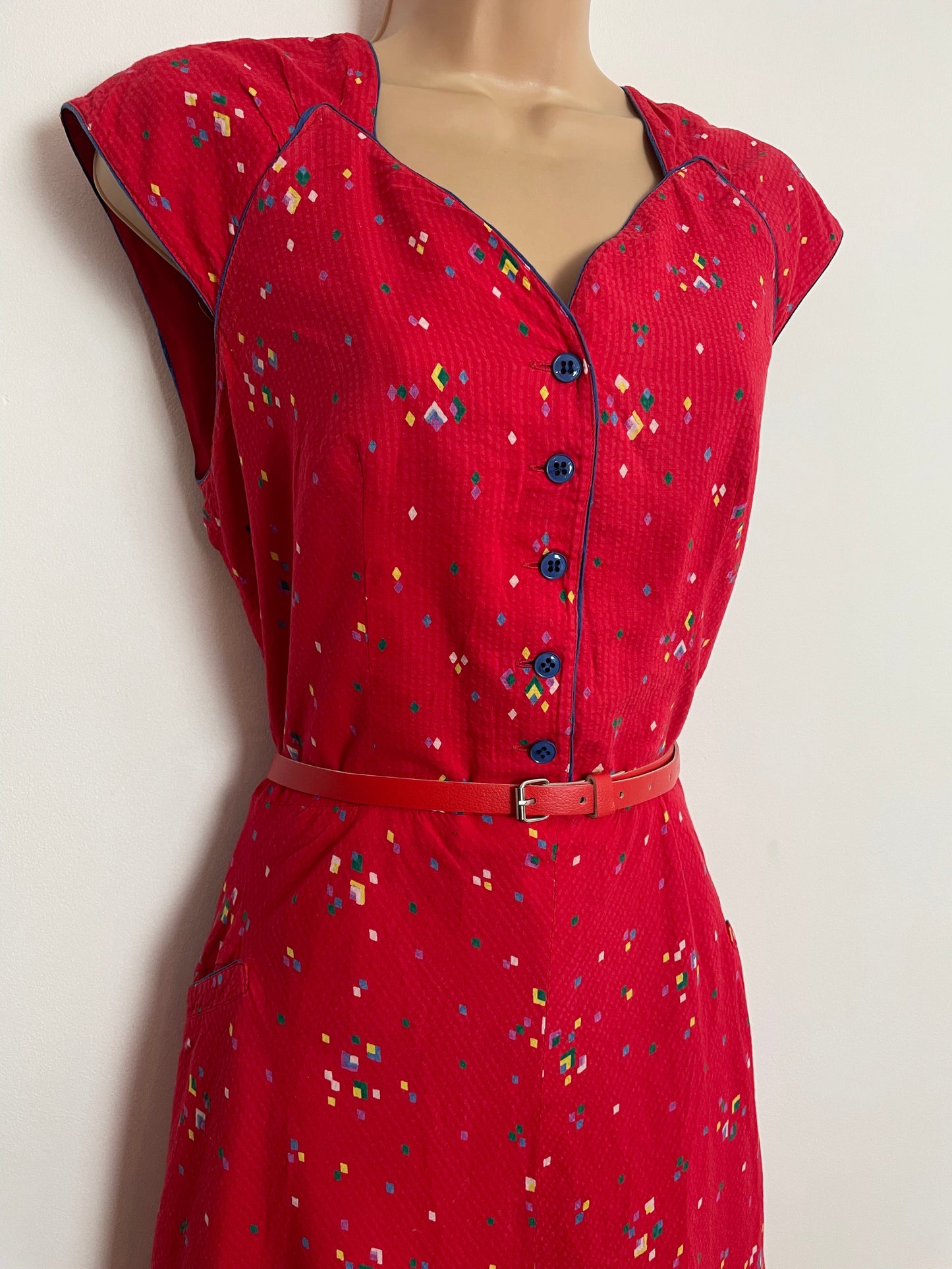 Vintage Early 1980s BETTY BARCLAY UK Size 12 Red Diamond Print Cotton Belted Cap Sleeve Day Dress