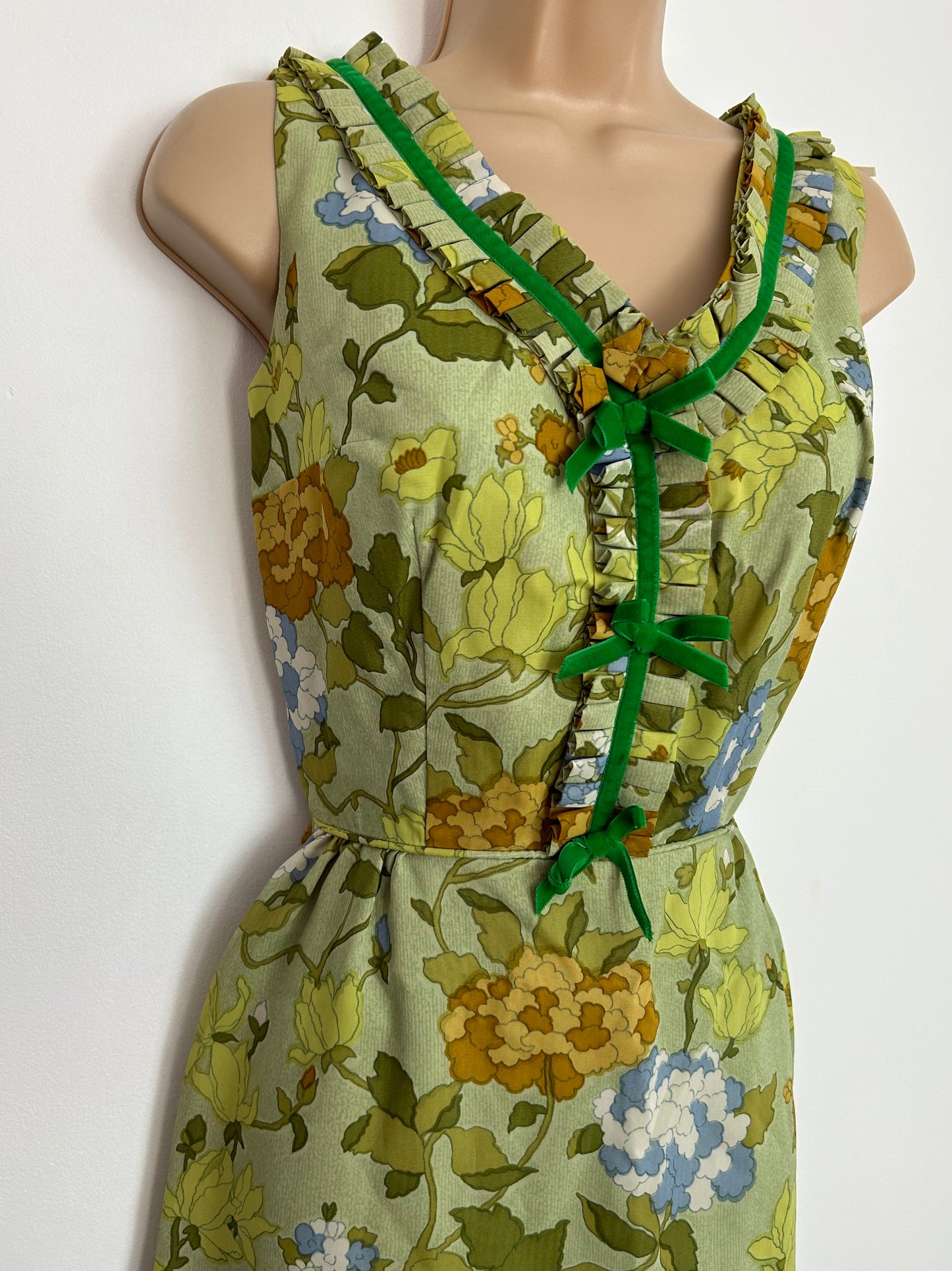 Vintage Early 1960s BLANES LONDON UK Size 8 Pretty Green Tones Floral Print Ruffle & Velvet Trim Summer Occasion Dress