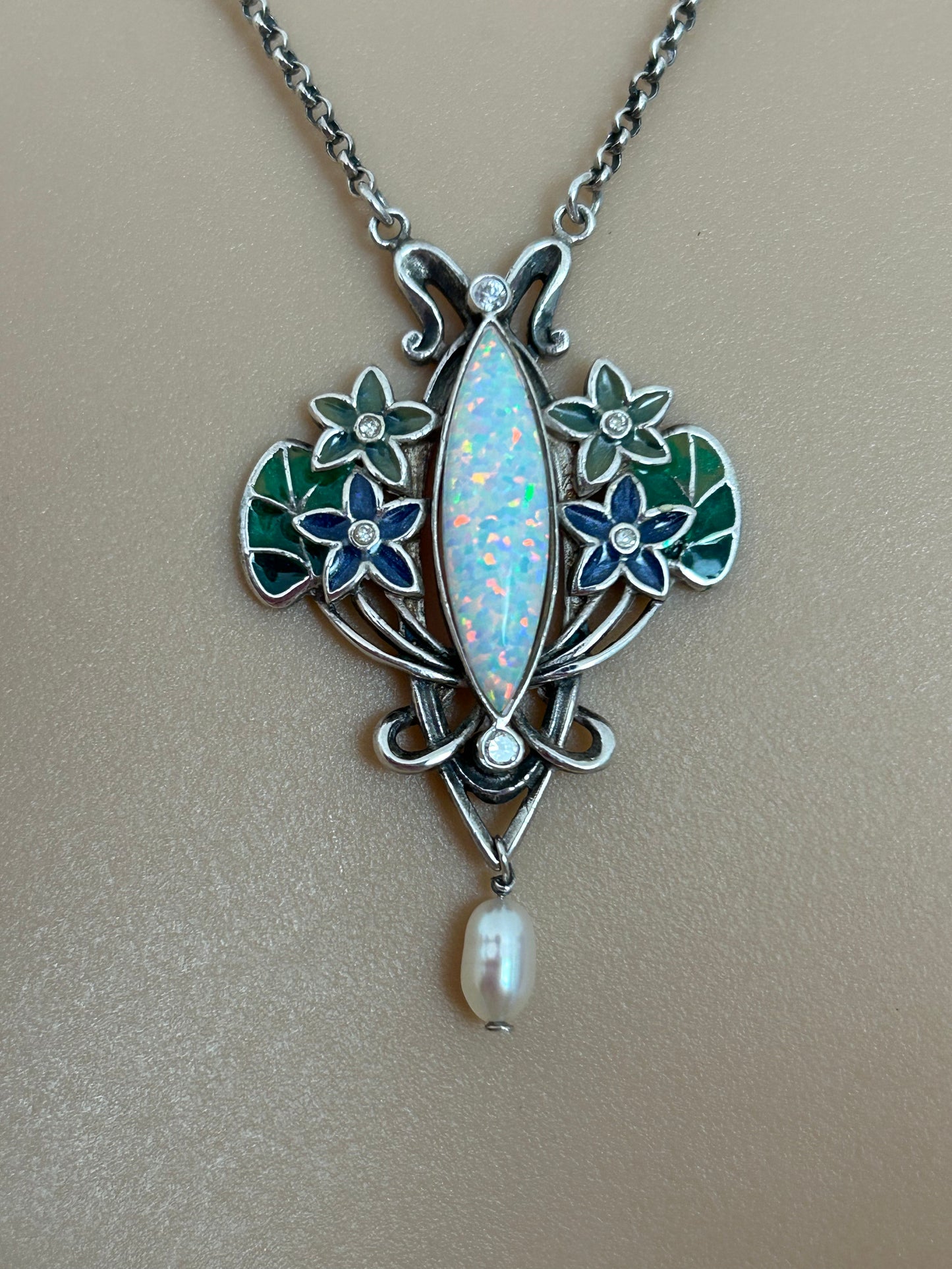 Vintage STERLING SILVER Hallmarked 925 Art Nouveau Style Opal Set Enamelled Flower Real Pearl Bead Necklace