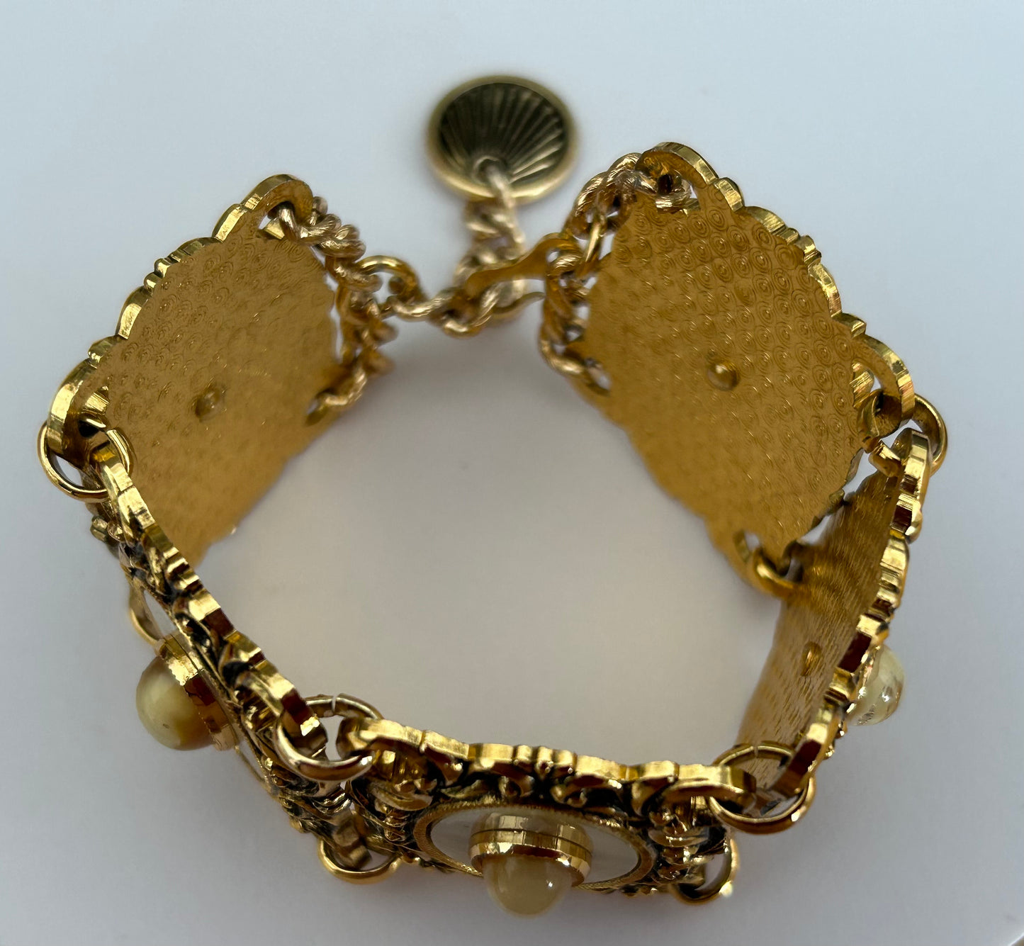 Vintage 1960s Gorgeous Gold Tone Base Metal Glass Stone Set Panelled Bracelet