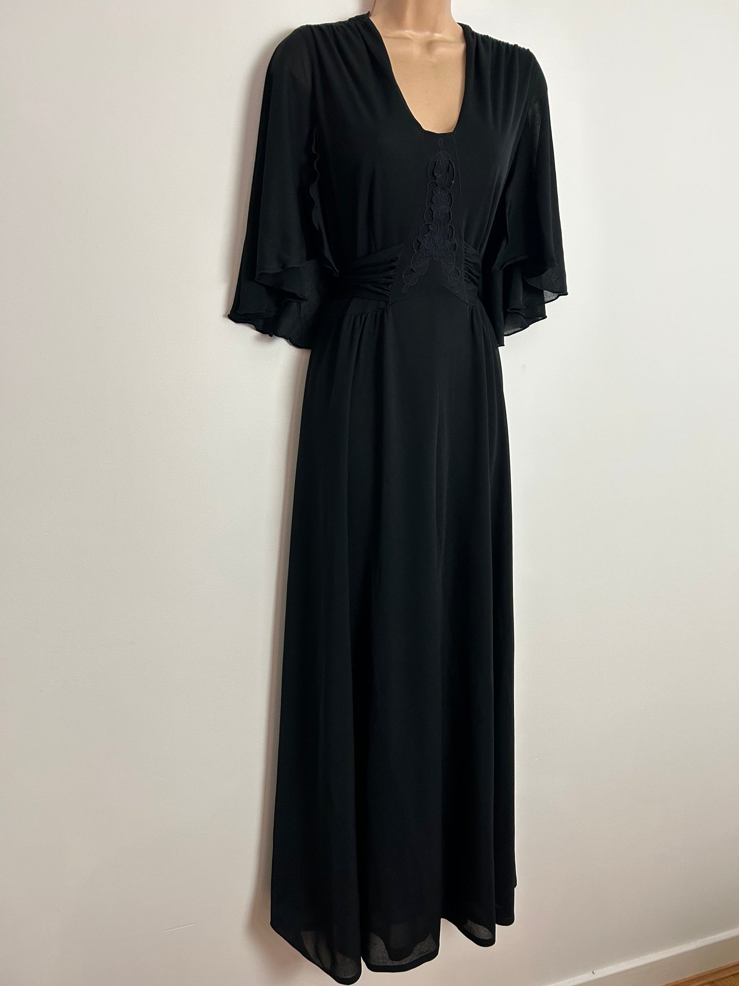 Vintage 1970s UK Size 12 Black Cape Sleeve Cut Out Applique Detail Tie Back Boho Maxi Dress