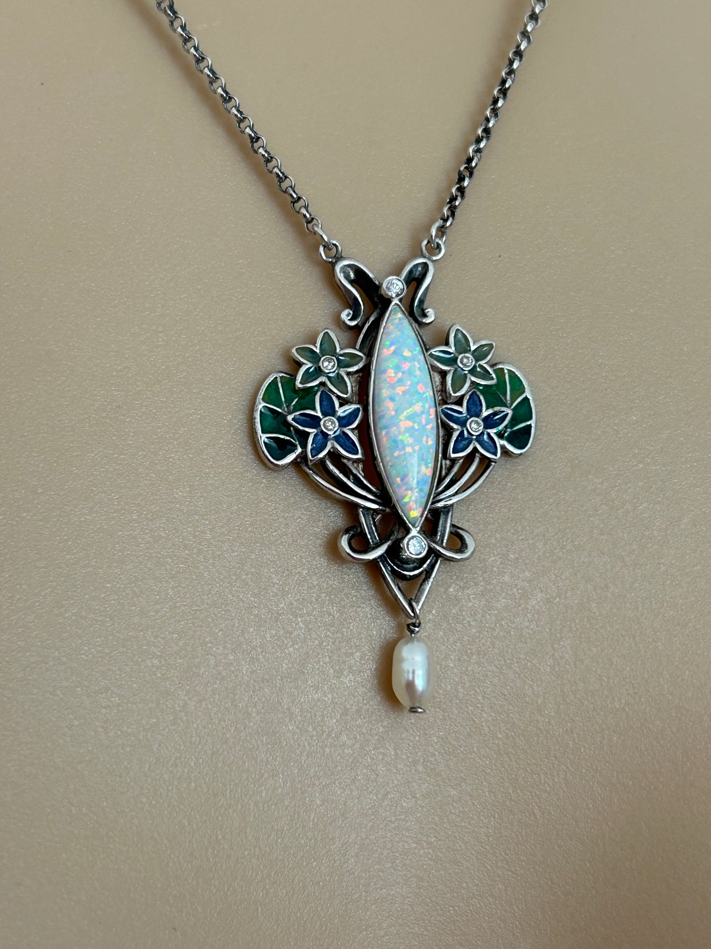 Vintage STERLING SILVER Hallmarked 925 Art Nouveau Style Opal Set Enamelled Flower Real Pearl Bead Necklace