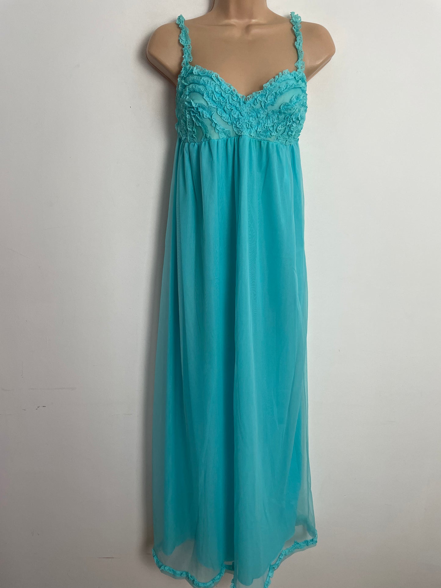 Vintage 1960s Approx UK Size 10-12 Turquoise Nylon Full Length Nightdress/Nightie