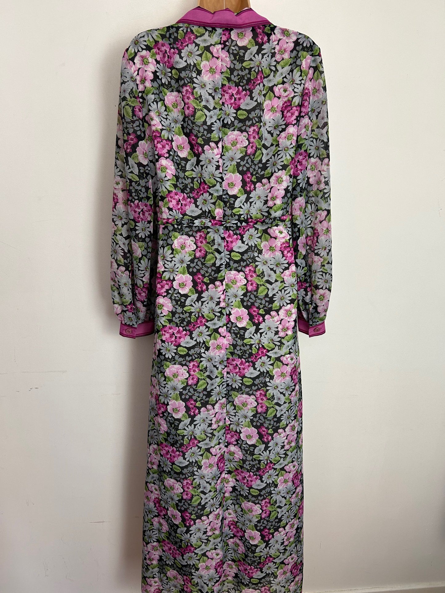 Vintage 1970s GREGOR MAI UK Size 14 Black Pink & Grey Floral Print Long Sleeve Belted Boho Maxi Dress