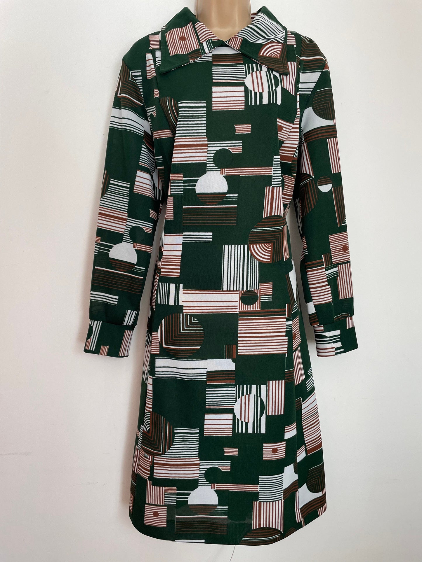 Vintage 1960s C&A UK Size 16 Mod Dark Green White And Brown Geo Print Long Sleeve Shift Dress